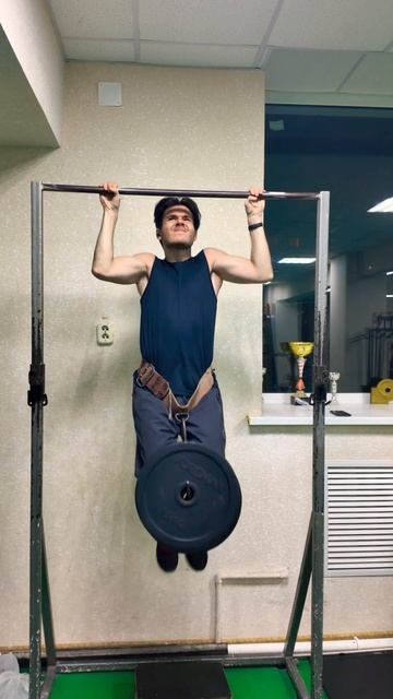 Кто больше подтянется с доп весом на 1 раз смотреть онлайн