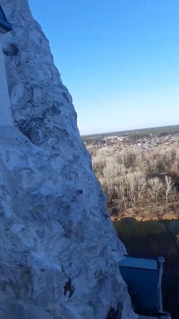 Выход из пещер, вид сверху смотреть онлайн