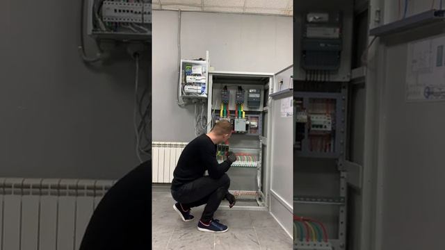 АВР 250А DEKraft + счетчик, распределительная группа v.03