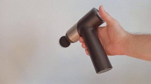 Перкуссионный массажёр для тела DEERMA DEM-M101G крупным пла?