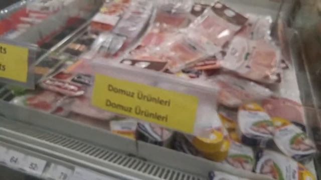 Супермаркет в ТЦ Аланиум, Аланья, Турция, июль 2019г. смотреть онлайн