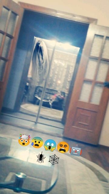 Призрак в квартире смотреть онлайн