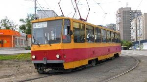 Трамвай Екатеринбурга Tatra T6В5SU СМЕ борт. №777 маршрут 18 следует по улице Викулова