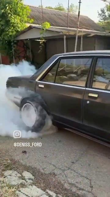 форд Гранада 1982г. 2.3 v6. Тирасполь Den_Ford смотреть онлайн