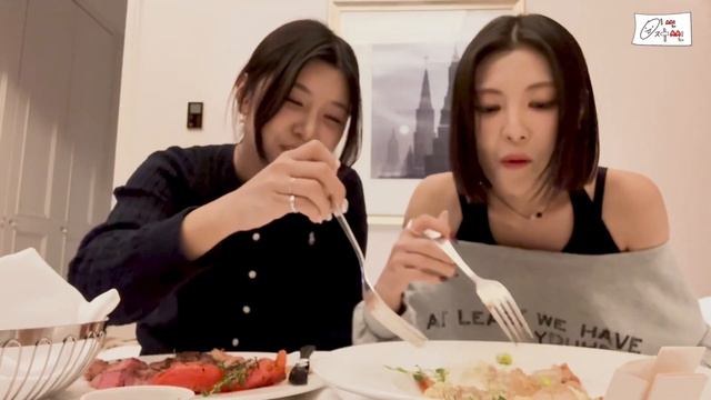 ПЕРЕВОД НА РУССКИЙ || [이씬저씬] EP.19 У нас есть кое что инт? смотреть онлайн