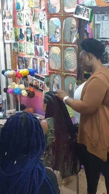 Слагане на Африкански плитки в Китен 2019(Braids Kiten 2019) смотреть онлайн