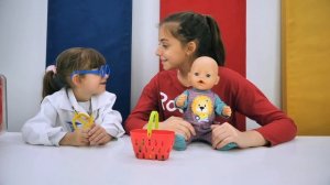 Видео игры для девочек – Ухаживаем за куклой Беби Бон и сестричкой! Весёлые игры доктор с Baby Born