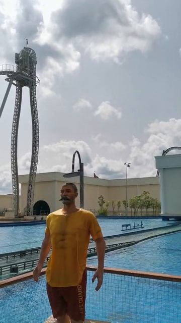 Сын не боится, но его не пустили из-за роста, есть повод смотреть онлайн