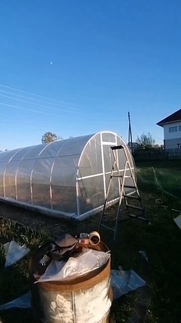 Покрыли теплицу пленкой "Светлица" смотреть онлайн