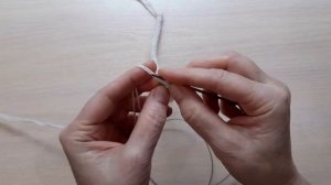 Шнурок спицами