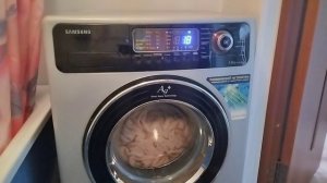 Стиральная машина Samsung wf7452s9r бешеная и пена