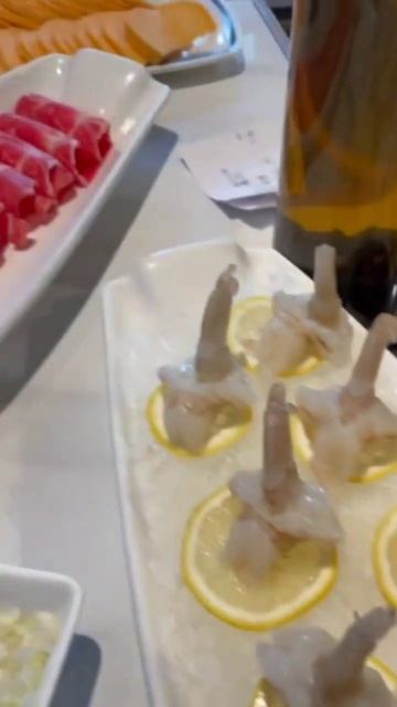 🤔  Китайцы все стройные и едят только полезную пищу?Р смотреть онлайн