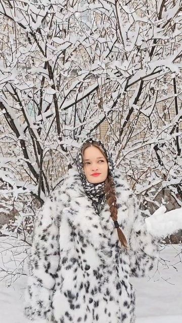 Зимняя сказка в Санкт-Петербурге #снег#снегкружится#sho смотреть онлайн