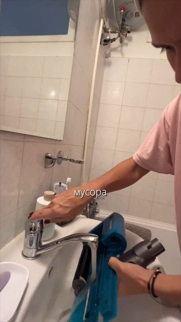 Дайсон моет пол? #кашрасскажет Как вам результат? #dyson #s смотреть онлайн