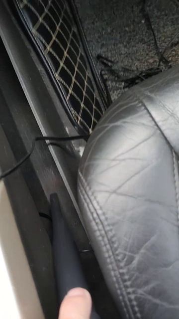 Автомобильный пылесос A40782S смотреть онлайн