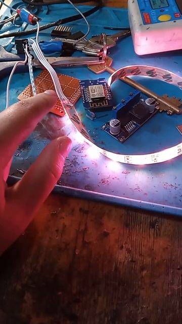 сделал сенсорный контролер для RGB ленты смотреть онлайн