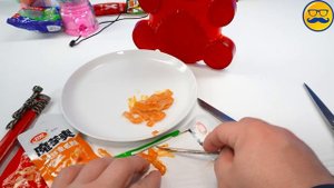 17 ПРИКОЛЬНЫХ КОНФЕТ СО ВСЕГО СВЕТА ДЛЯ МЕДВЕДЯ ВАЛЕРЫ