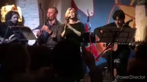 Над небом голубым - РАЙ! ст.Анри Волохонский,муз.В.Вави?