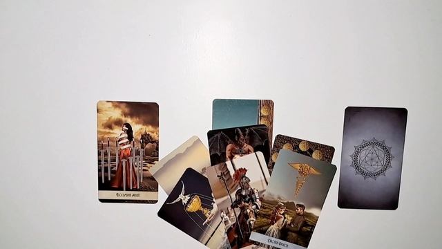 ЕСТЬ ЛИ У НЕГО ОТНОШЕНИЯ С ДРУГОЙ ДЕВУШКОЙ? ГАДАНИЕ ОН? смотреть онлайн