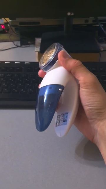 Обзор машинки для удаления катышек Maxwell MW-3102 из Sulpak смотреть онлайн