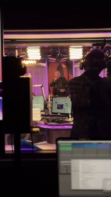 Музыкальный марафон поддержки «Русского радио» 🕊 Бы? смотреть онлайн