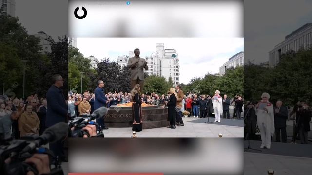В Москве открыли памятник Кобзону