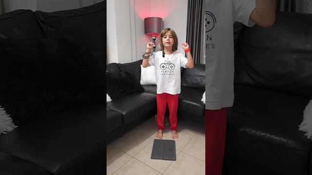 Гвозди! Доски Садху - йога | В 7 лет! | Nails! Sadhu #yogachallenge #yoga смотреть онлайн