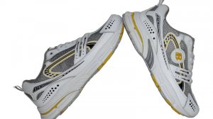 Кроссовки BONA на лето