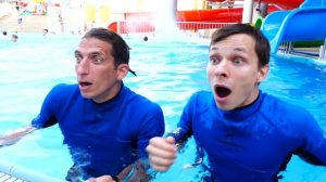 Прикольные видео в Аквапарке – Трансформеры и Акватим против Мегатрона! – Стрелялки игры онлайн.