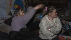 Бомжи в подвале дома 56 по ул Энгельса