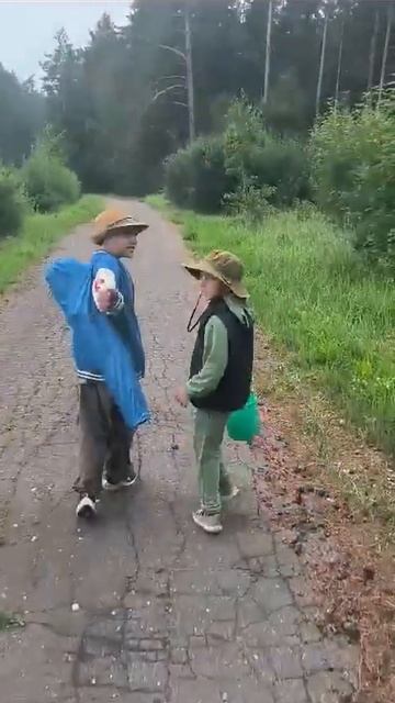 На рыбалку!!!!! Ура, мечта внуков и терпение деда!!! смотреть онлайн