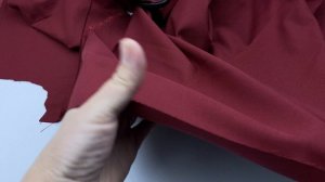 Костюмная бордового цвета однотонная 19258