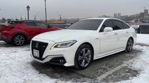 Toyota Crown - лучший седан из Японии? Camry проигрывает? Обзор