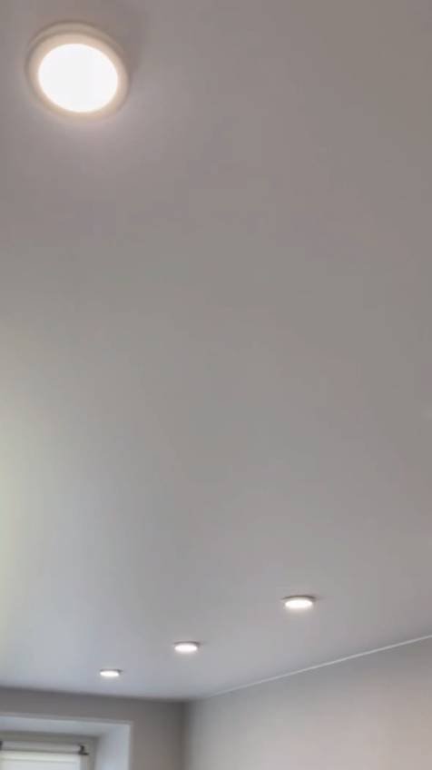 Кухня коридор со светильниками