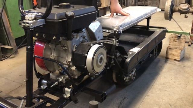 Рыбоход с мотором Briggs & Stratton Vanguard 9 л/с смотреть онлайн