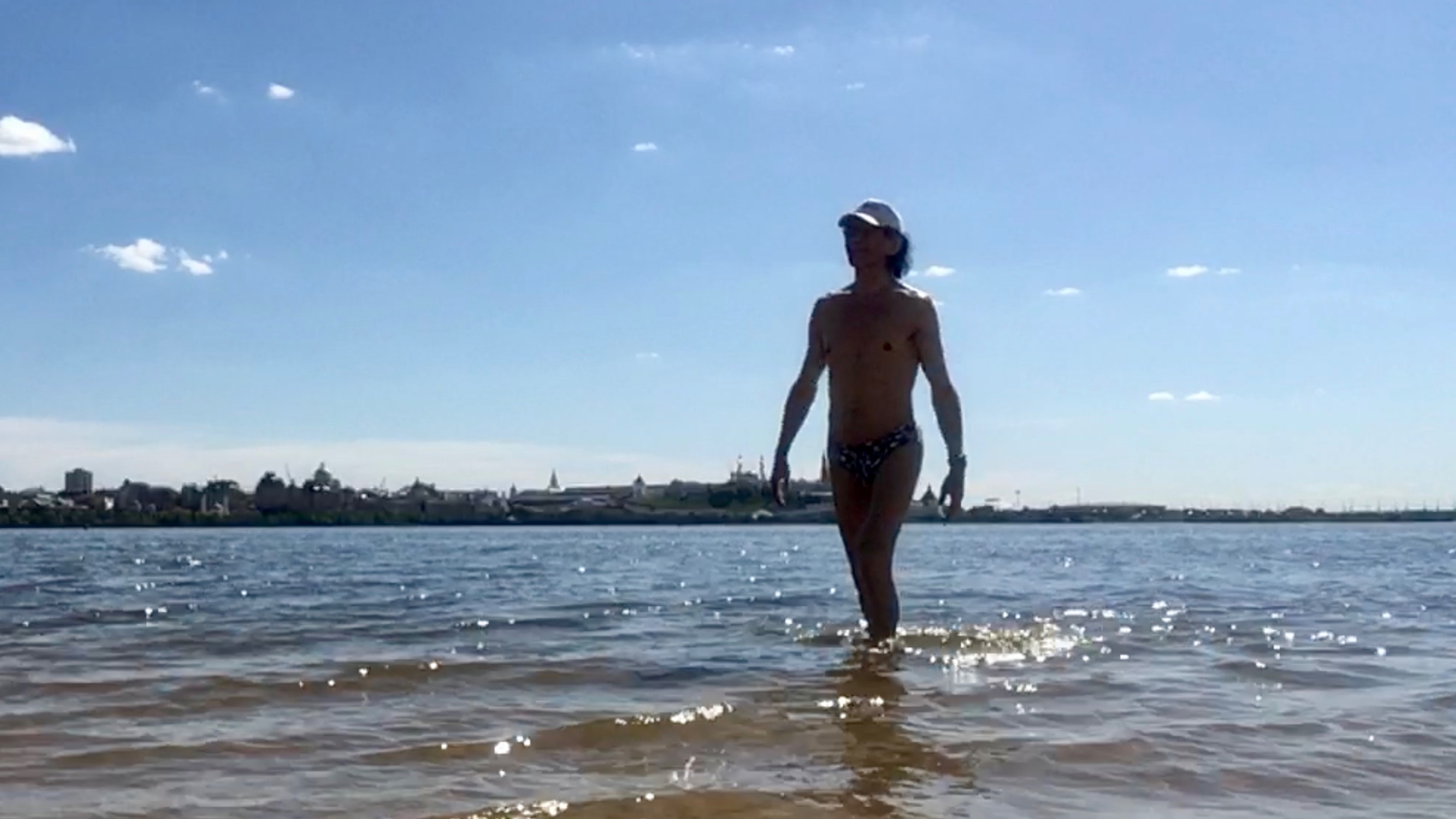 Первый солнечный день в мае)