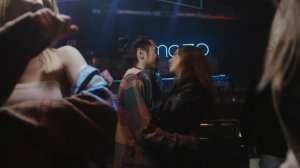 Как скучный разговор с девушкой перевести во Флирт? По