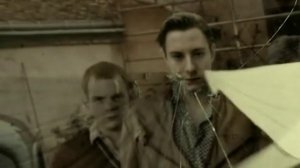 22 пули: Бессмертный / L'Immortel (Death In Vegas - Hands Around My Throat)