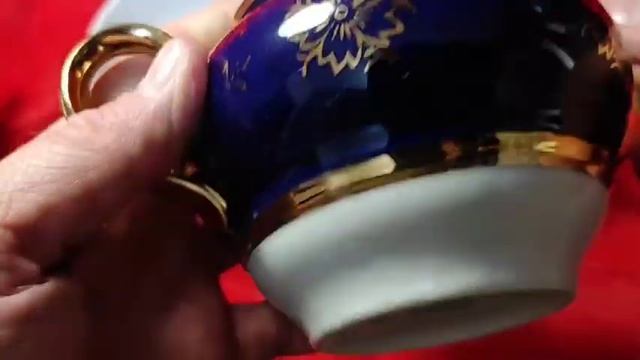 313 24 Чайный сервиз чашки, сахарница, заварник СССР 2 сор смотреть онлайн