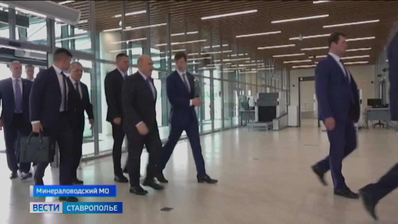Новый терминал аэропорта Минвод принял первых пассажиров
