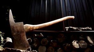 Old Fireman Axe. Старинный пожарный топор.