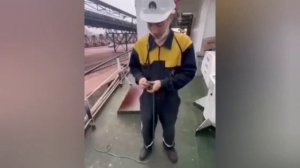 прикол. бывают и такие работники#приколы #смешно #смешныемоменты