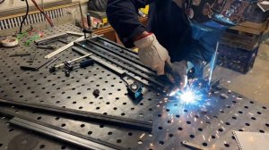 СВАРКА ЛОФТ МЕБЕЛИ НА ПТК MIG 200 DOUBLE PULSE SYNERGY D99