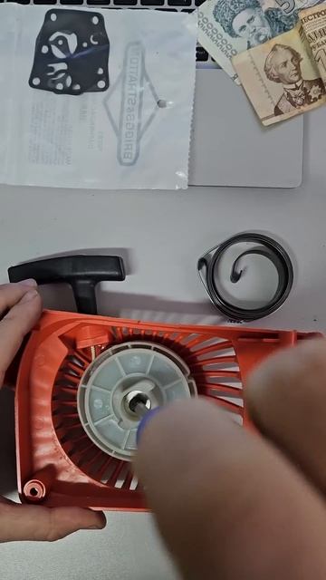 Пружина плавного пусака бензопилы смотреть онлайн