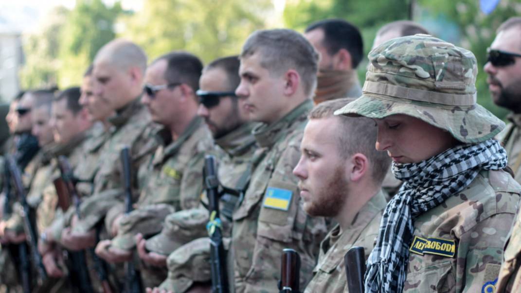 Гниль на завтрак: боевиков ВСУ кормят отходами и просрочкой