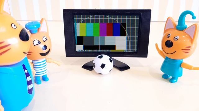 Мультик Три Кота Мяч - Что делать со сломанным Телевизором??? Для детей смотреть онлайн