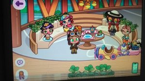 Лучшая семейка. Мы едим гамбургеры и готовимся к полёту. 6ч Аватар ворлд.