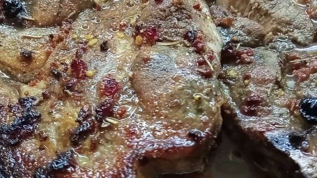 Свинной Стейк Гранатовый соус Рецепт в описании Гастр смотреть онлайн