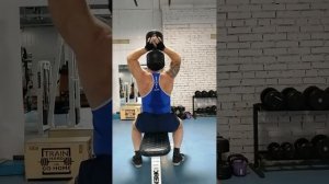 Жим гантели из-за головы.