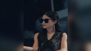 Девушка теряет невинность от незнакомца в 18 лет, не зн?